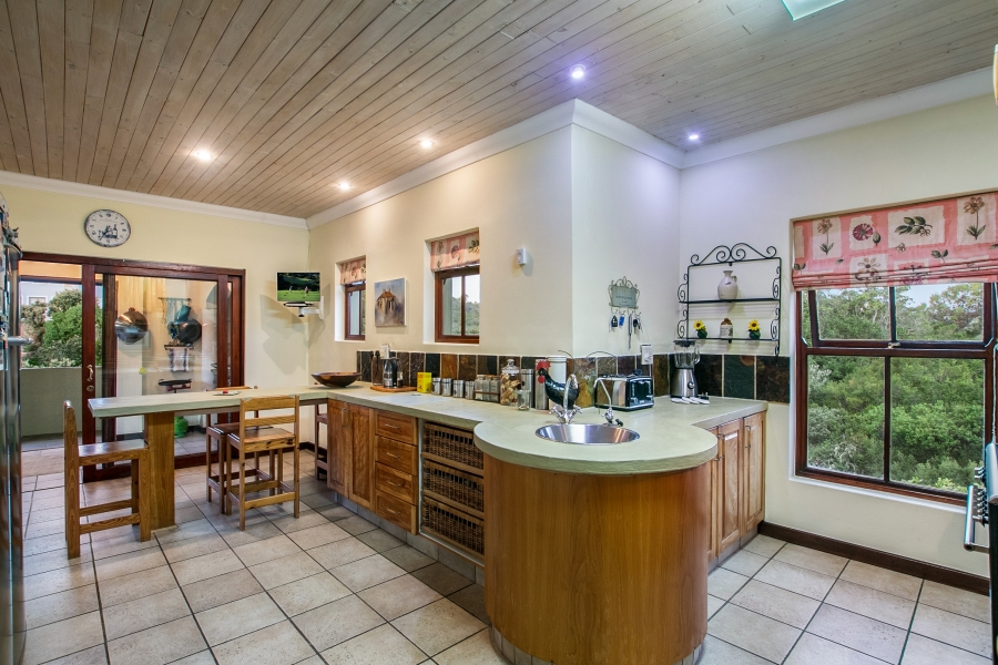 4 Bedroom Property for Sale in Cola Beach Western Cape